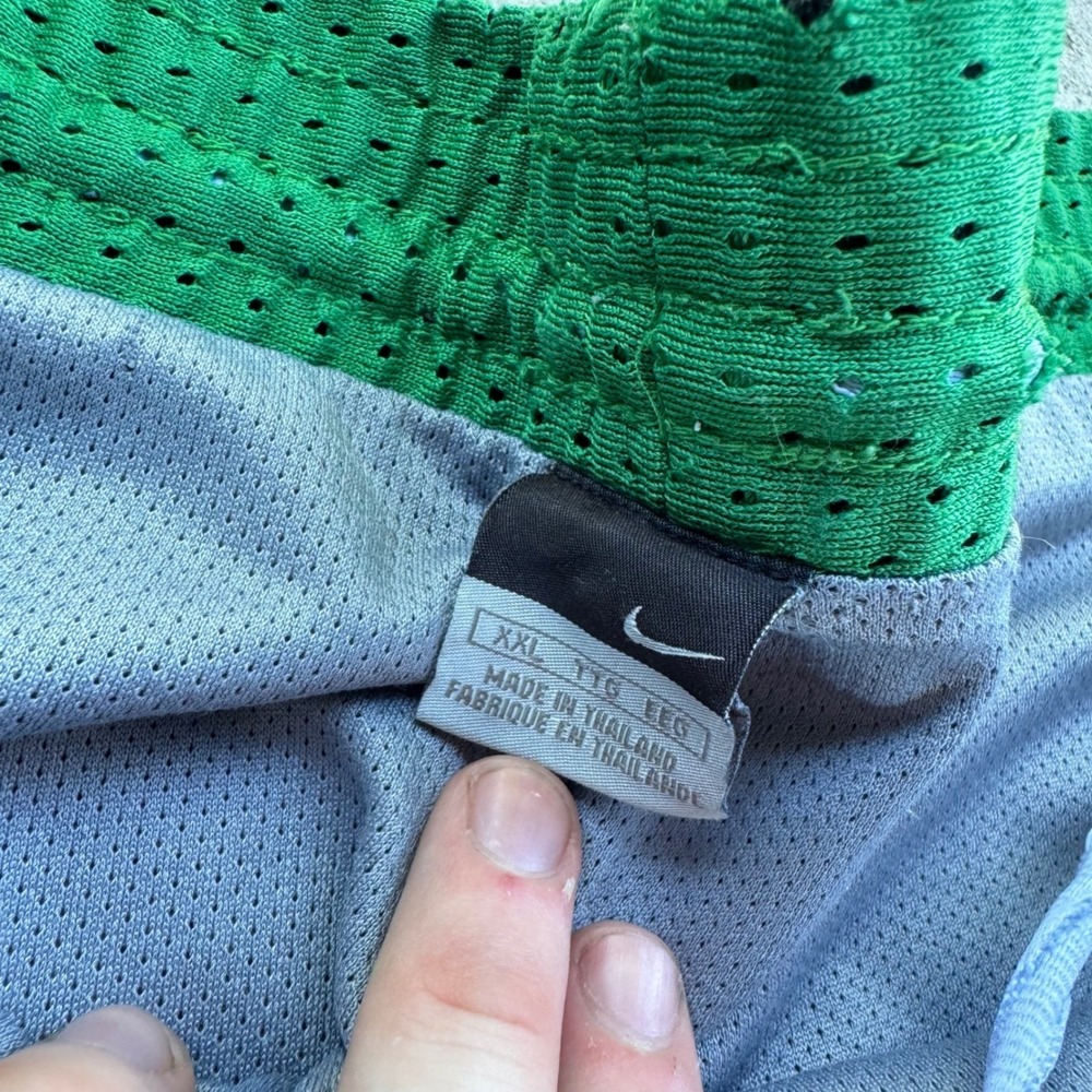Vintage 2000s Nike Air Basketball Shorts Y2K Mesh Gray Green XXL (g4a) - Picture 3 of 7